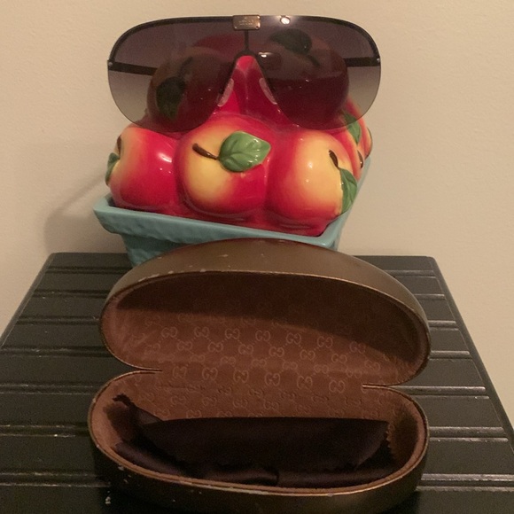 Gucci aviators sunglasses w/case🤎 - Picture 10 of 10